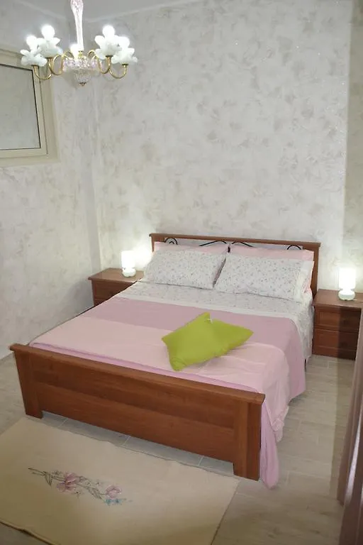 Casa Vacanza Sweet Home Giardini Naxos 0*,