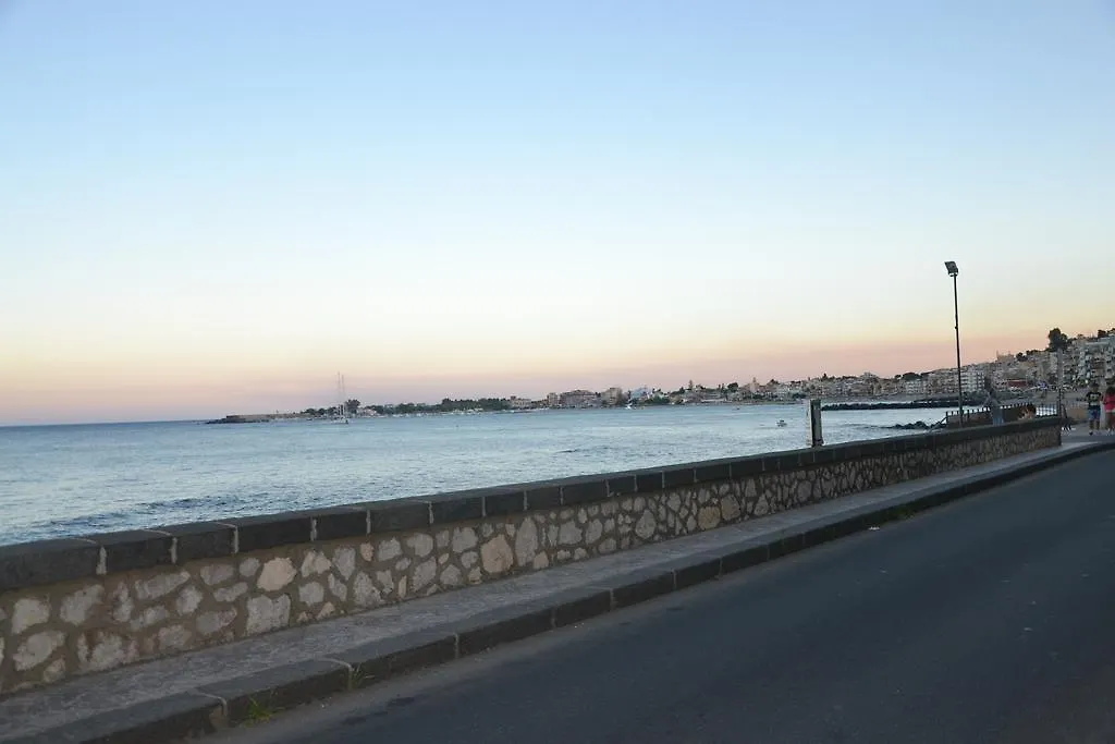 Casa vacanze Casa Vacanza Sweet Home Giardini Naxos