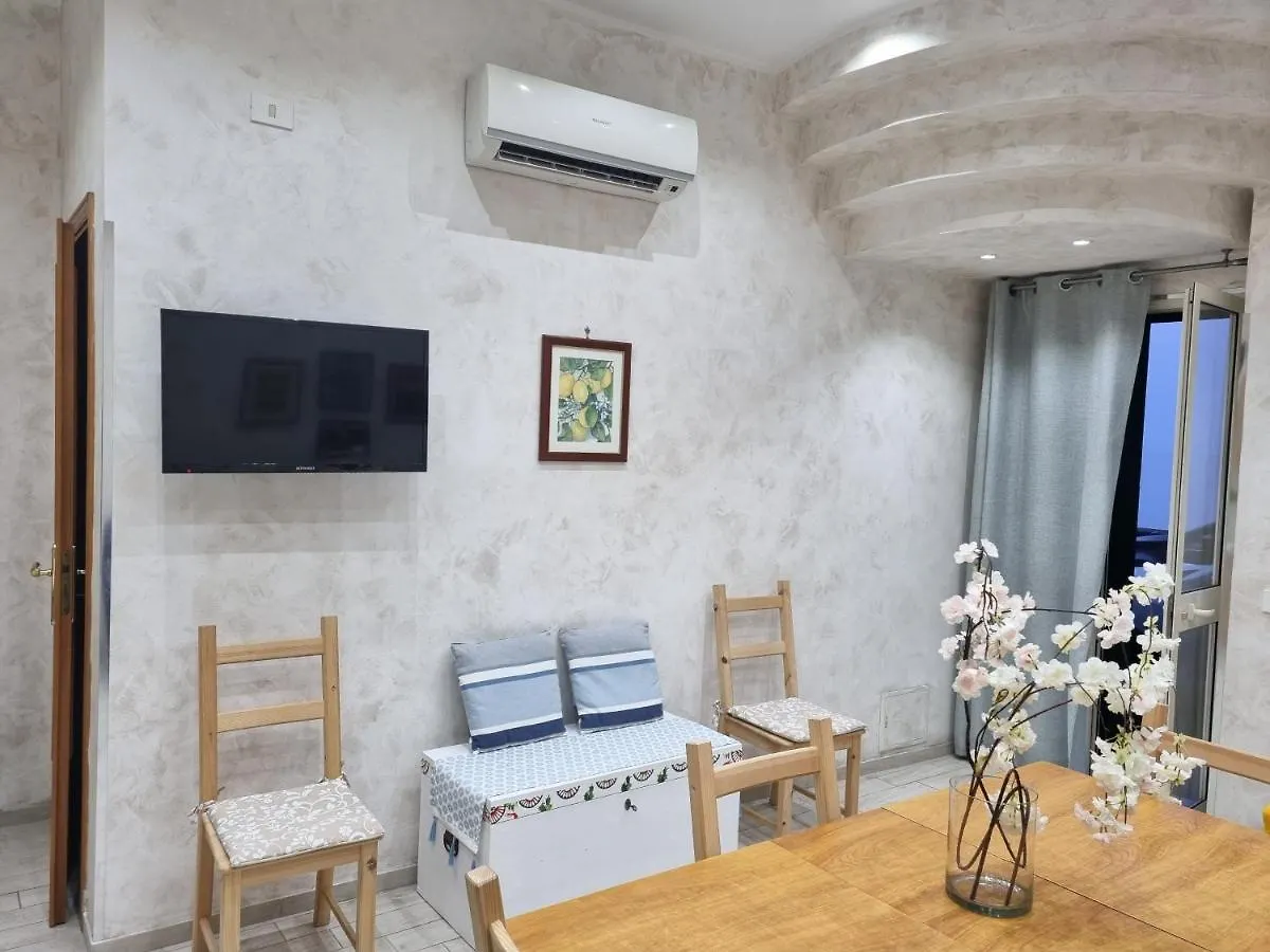 Casa Vacanza Sweet Home 贾迪尼-纳克索斯 0*,