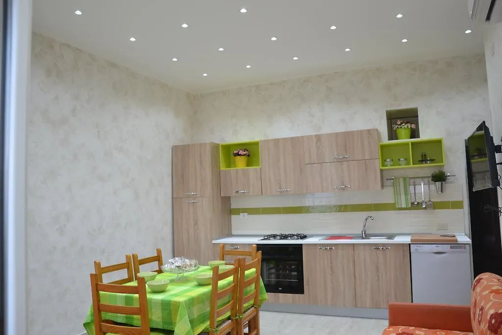 Casa Vacanza Sweet Home 贾迪尼-纳克索斯 0*,
